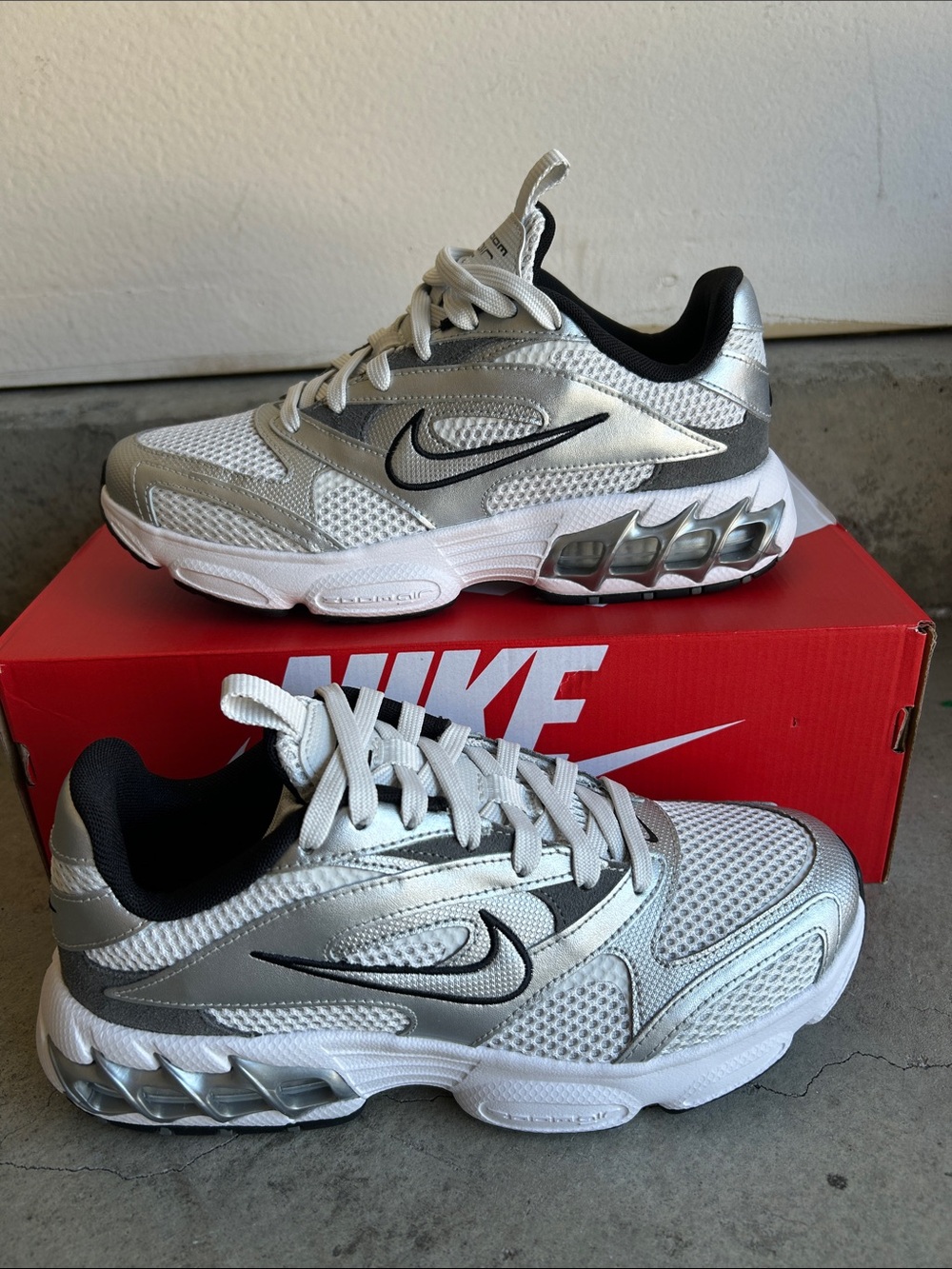 Nike Air Zoom Fire Womens Athletic Shoes Size 8 Nwt